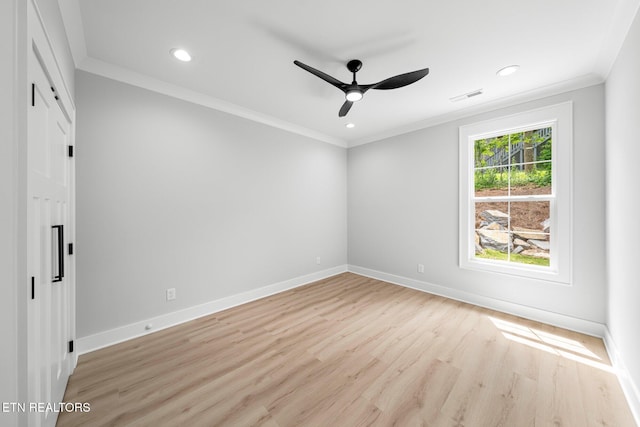 113 Nuhya Way, Loudon, TN 37774 - empty room featuring light wood-style flooring, ornamental molding, a ceiling fan, and recessed lighting