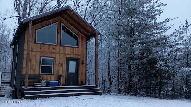 view of front of property featuring board and batten siding