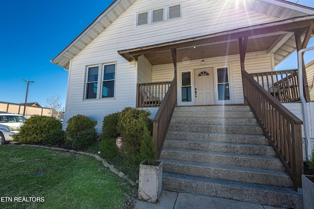 view of front facade featuring a porch