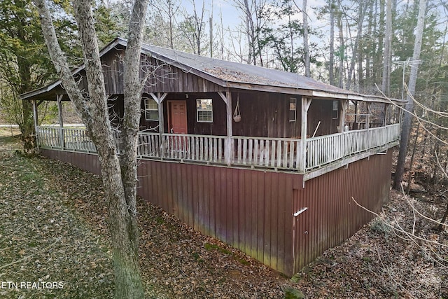 view of front of home with covered porch