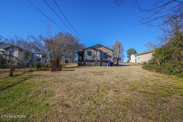 view of yard featuring fence