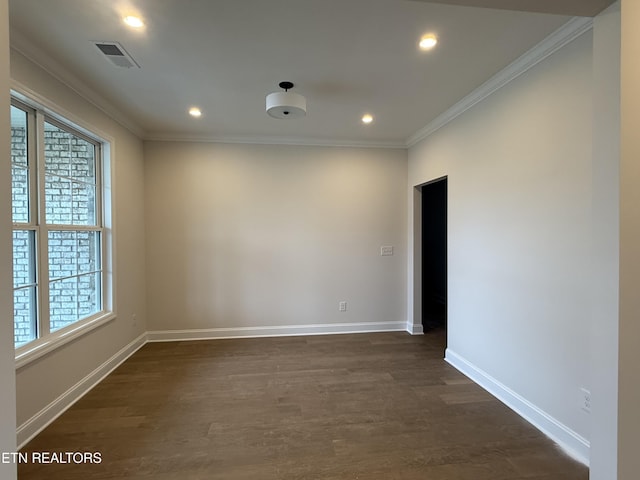 empty room with baseboards, visible vents, recessed lighting, crown molding, and dark wood-type flooring