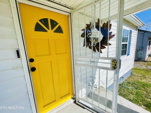 view of property entrance