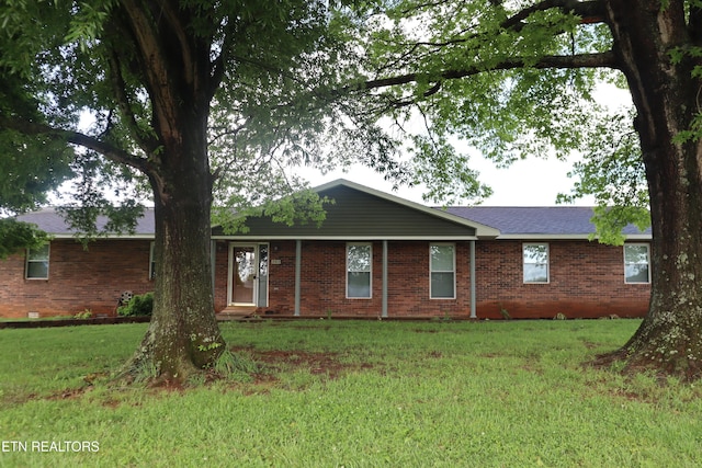 252 Chapman Overlook Dr, Seymour, TN 37865 - ranch-style home with brick siding and a front lawn