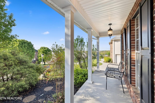 5633 Eagle Crest Ln, Knoxville, TN 37921 - view of patio featuring covered porch