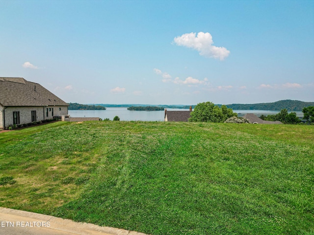 15848 Lighthouse Pointe Dr, Lenoir City, TN 37772 - photo 1