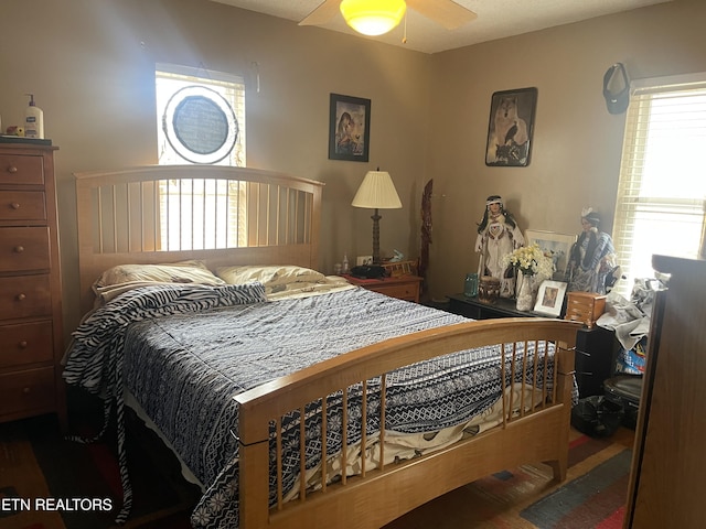 bedroom featuring ceiling fan