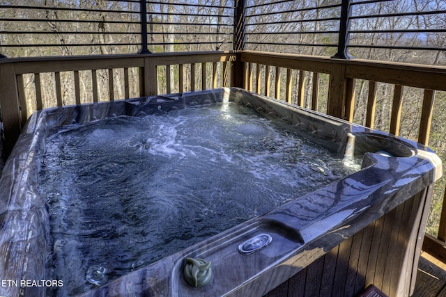 940 Stans Rd, Gatlinburg, TN 37738 - deck with a hot tub