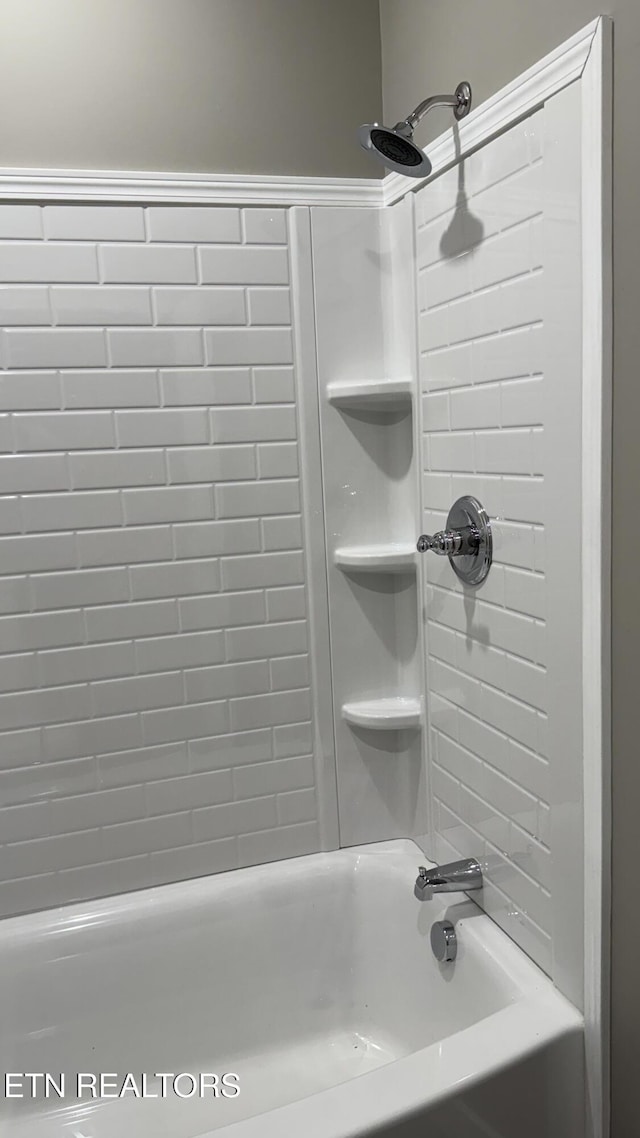 full bathroom featuring washtub / shower combination