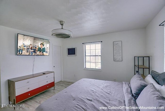 2218 Red Bank Cir, Sevierville, TN 37862 - bedroom featuring wood finished floors