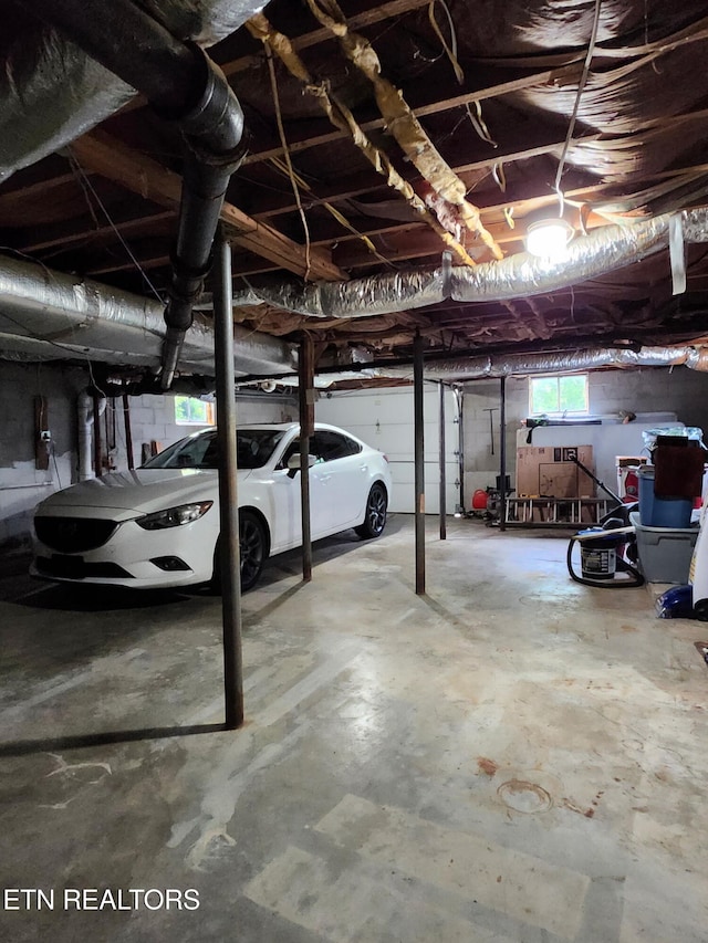3009 Sanders Dr, Knoxville, TN 37918 - interior space
