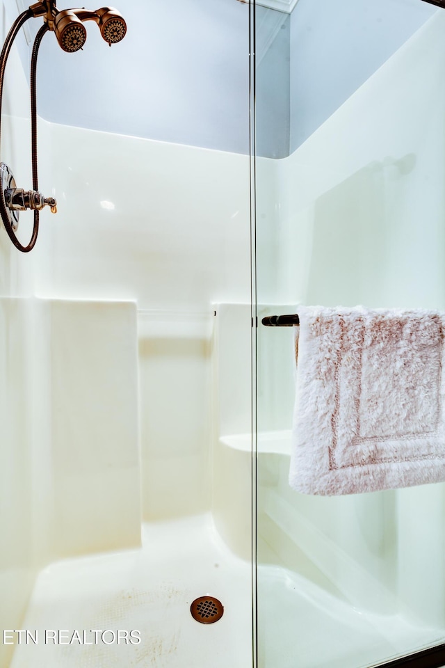 1120 Treymour Way, Knoxville, TN 37922 - full bath featuring walk in shower