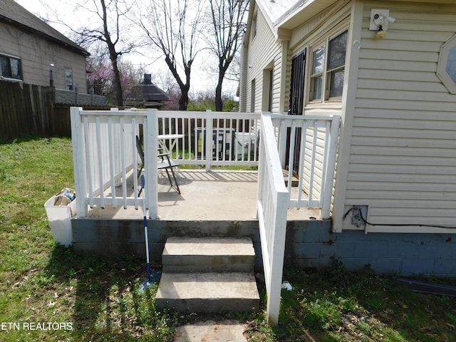 deck with fence