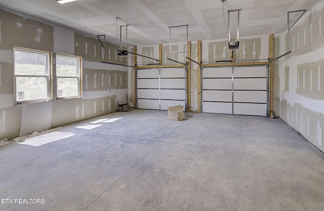 736 Cow Poke Ln, Rutledge, TN 37861 - garage with a garage door opener