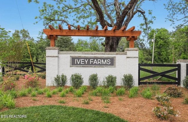 423 Ivey Farms Ln, Farragut, TN 37934 - community / neighborhood sign with fence