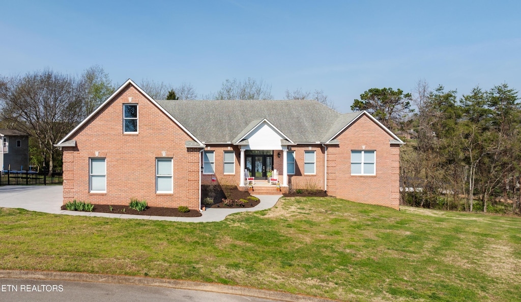 3962 Logans Landing Cir, Louisville, TN 37777 - photo 1