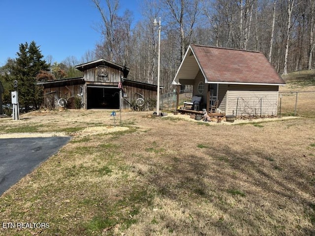 145 Liles Ln, Rocky Top, TN 37769 - exterior space with a yard and fence