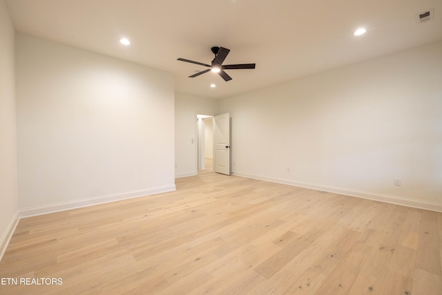 spare room with light wood-style flooring, visible vents, recessed lighting, and ceiling fan
