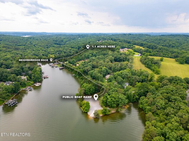 800 Lake Forest Dr, Lenoir City, TN 37772