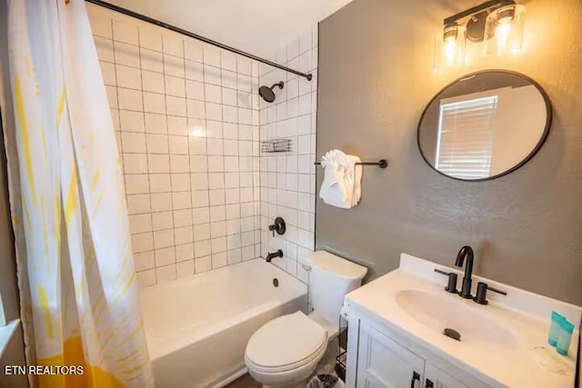 1260 Ski View Dr Unit 1205, Gatlinburg, TN 37738 - bathroom featuring toilet, shower / bath combo, and vanity