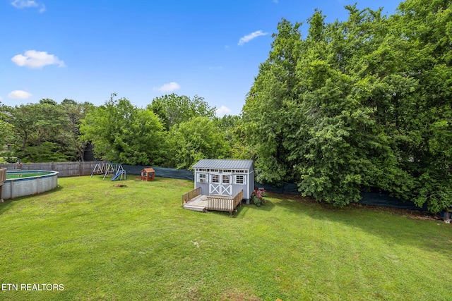 4720 Scenic Point Dr, Louisville, TN 37777 - view of yard