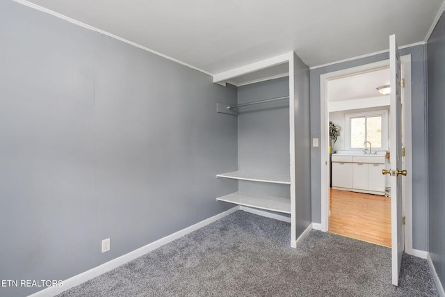 869 Poplar Grove Rd, Harrogate, TN 37752 - closet with a sink