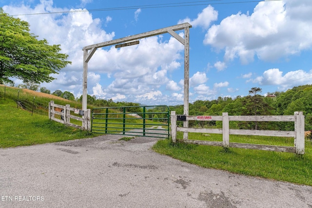 869 Poplar Grove Rd, Harrogate, TN 37752 - gate featuring a view of rural / pastoral area