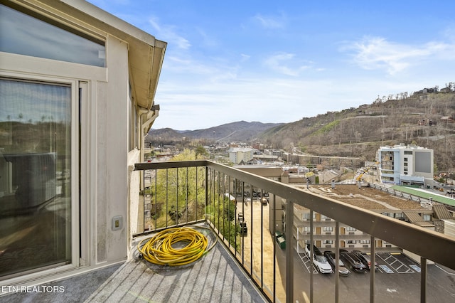 102 Baskins Creek Byp Unit 604, Gatlinburg, TN 37738 - balcony with a mountain view
