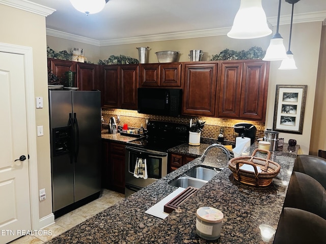 kitchen with ornamental molding, a sink, decorative light fixtures, black appliances, and backsplash