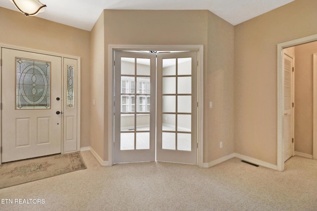 18 Inwood Dr, Fairfield Glade, TN 38558 - carpeted foyer with baseboards and visible vents