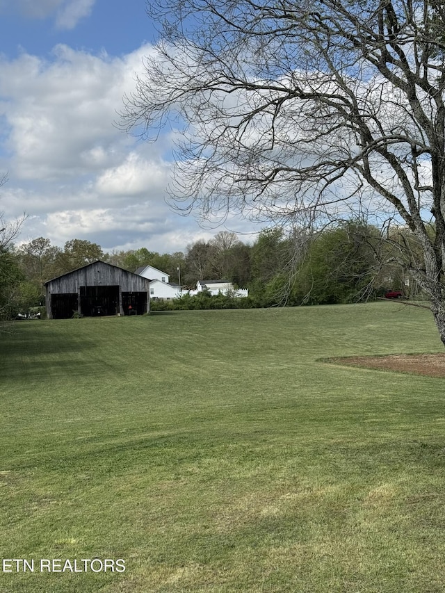 1533 Middlesettlements Rd, Maryville, TN 37801 - view of yard featuring an outbuilding and a pole building