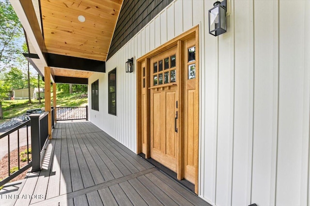 520 Ridge Rd, Caryville, TN 37714 - wooden terrace featuring covered porch