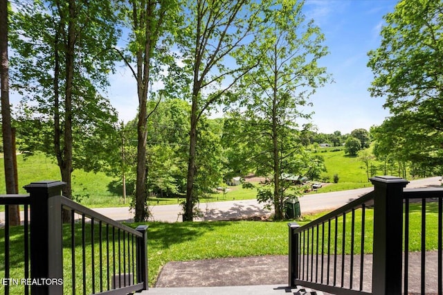520 Ridge Rd, Caryville, TN 37714 - gate with a yard