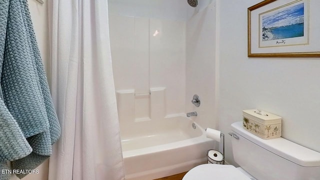 122 Lake View Dr, Knoxville, TN 37920 - bathroom featuring toilet and shower / tub combo