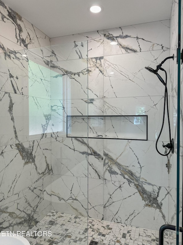 409 Goweli Trl, Vonore, TN 37885 - bathroom with a marble finish shower and recessed lighting