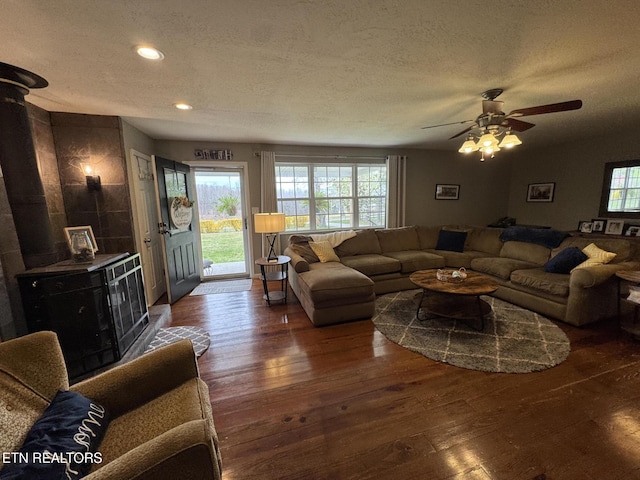 1347 Leffle Webb Rd, Crossville, TN 38572 - living area featuring a textured ceiling, a ceiling fan, recessed lighting, and hardwood / wood-style floors