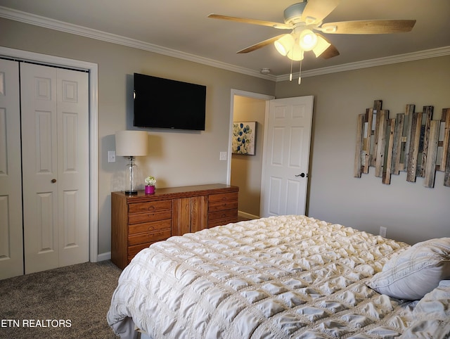 carpeted bedroom with crown molding, a closet, and ceiling fan