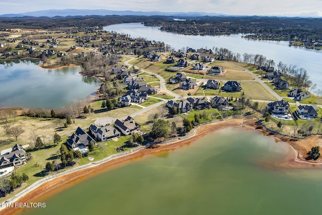 272 Edgewater Way, Lenoir City, TN 37772