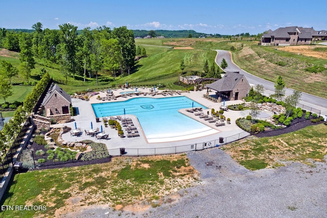 272 Edgewater Way, Lenoir City, TN 37772