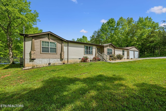 160 Walnut Ln, Rutledge, TN 37861 - manufactured / mobile home featuring a garage, a front yard, and crawl space