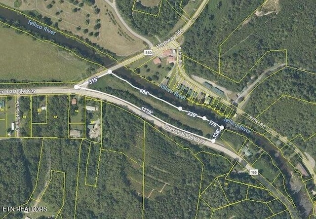 2 Cherohala Skwy, Tellico Plains, TN 37385