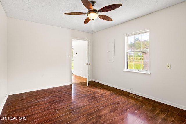 709 Head Of Creek Rd, Sweetwater, TN 37874 - spare room featuring a ceiling fan, wood finished floors, baseboards, and a textured ceiling