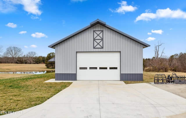 8207 Washington Pike, Corryton, TN 37721 - detached garage featuring a water view