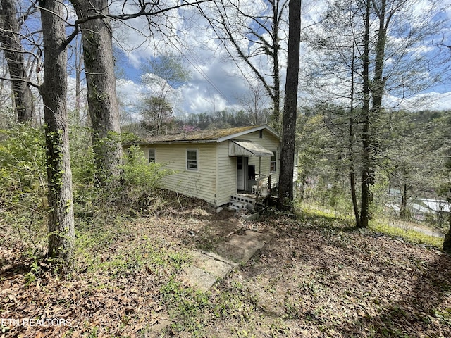 view of home's exterior