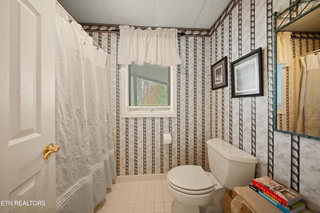 12 Wessex Ct, Crossville, TN 38558 - bathroom featuring a shower with curtain, wallpapered walls, toilet, and tile patterned flooring