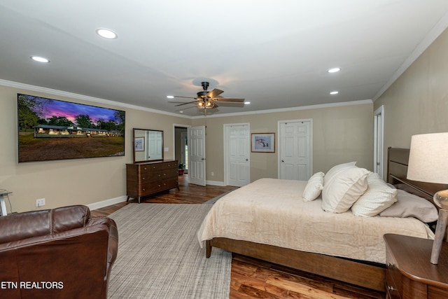4225 W Lakeview Cir, Louisville, TN 37777 - bedroom with baseboards, recessed lighting, wood finished floors, ornamental molding, and ceiling fan