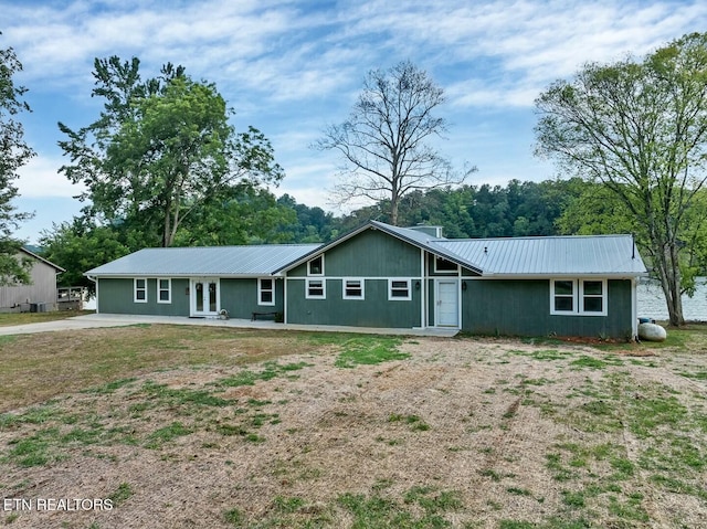 4225 W Lakeview Cir, Louisville, TN 37777 - view of front of property featuring metal roof and french doors