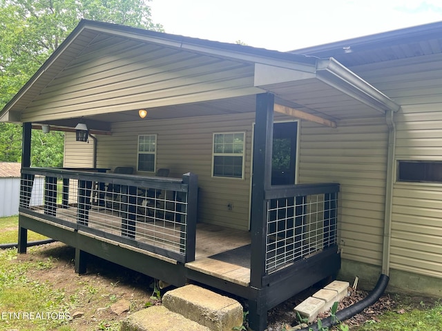 798 Lawson Rd, Crossville, TN 38571 - view of wooden deck