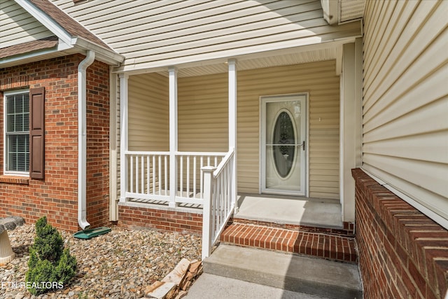 102 Chaloni Ln, Loudon, TN 37774 - property entrance with brick siding and covered porch
