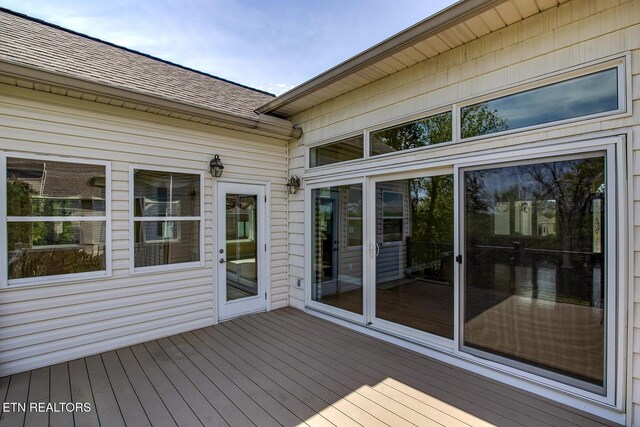 304 Coweta Ct, Loudon, TN 37774 - view of deck